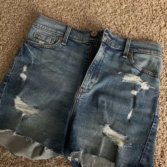 Denizen from Levi's Pants - Super high rise denim shorts